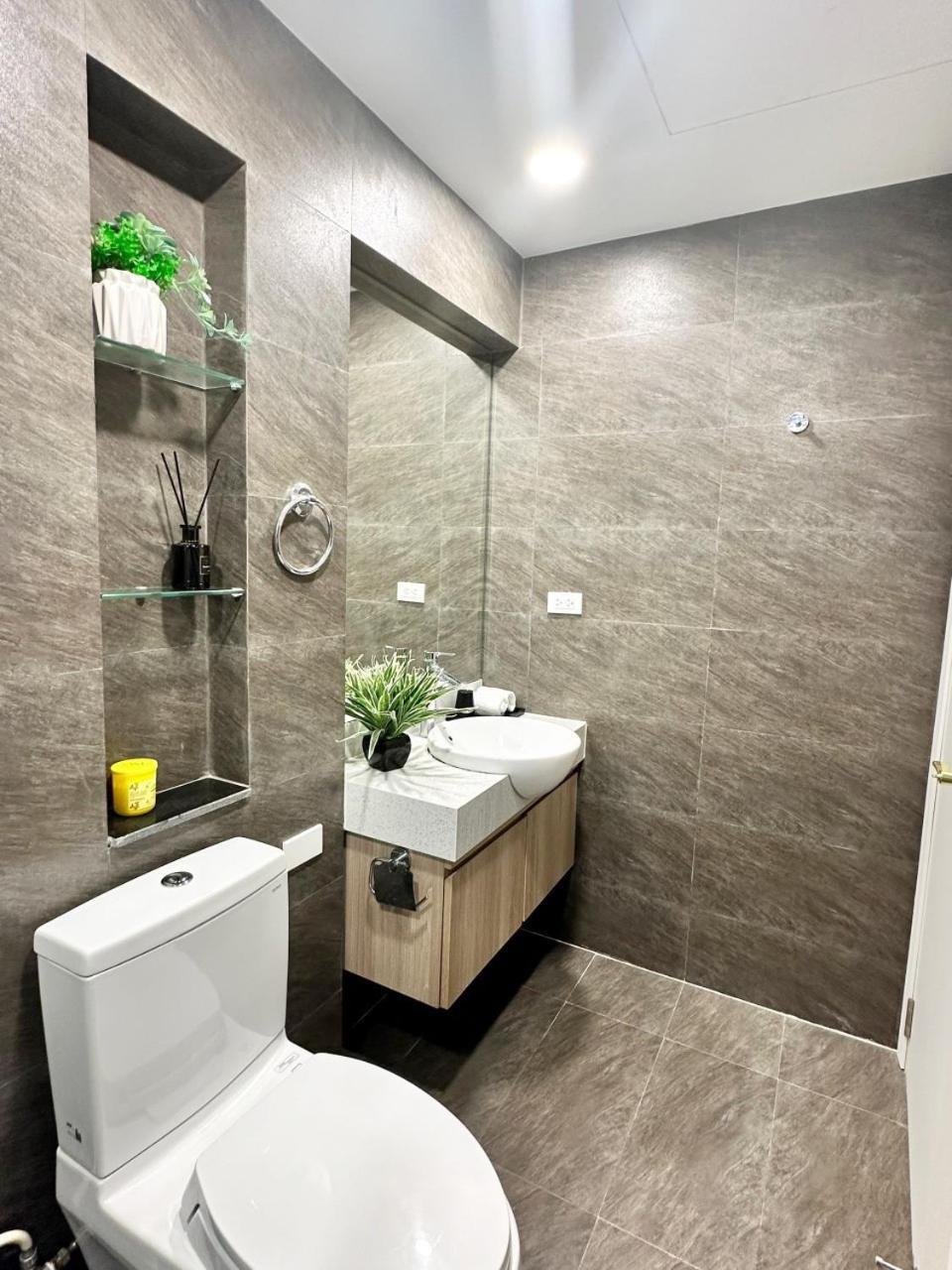 Luxe Paradise Residence Truc Bach Hanoï Extérieur photo